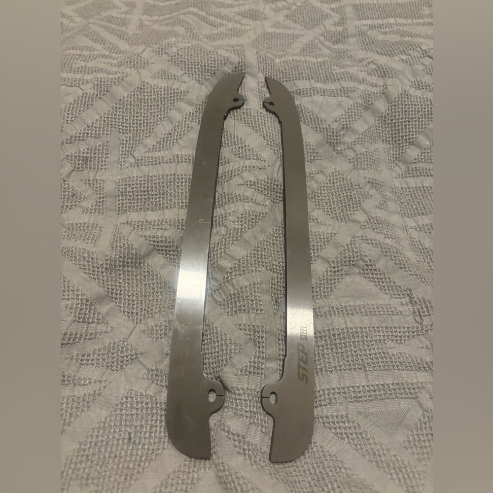 Step Steel Hockey ST Pro Z Stainless Steel Runners Size 296 New